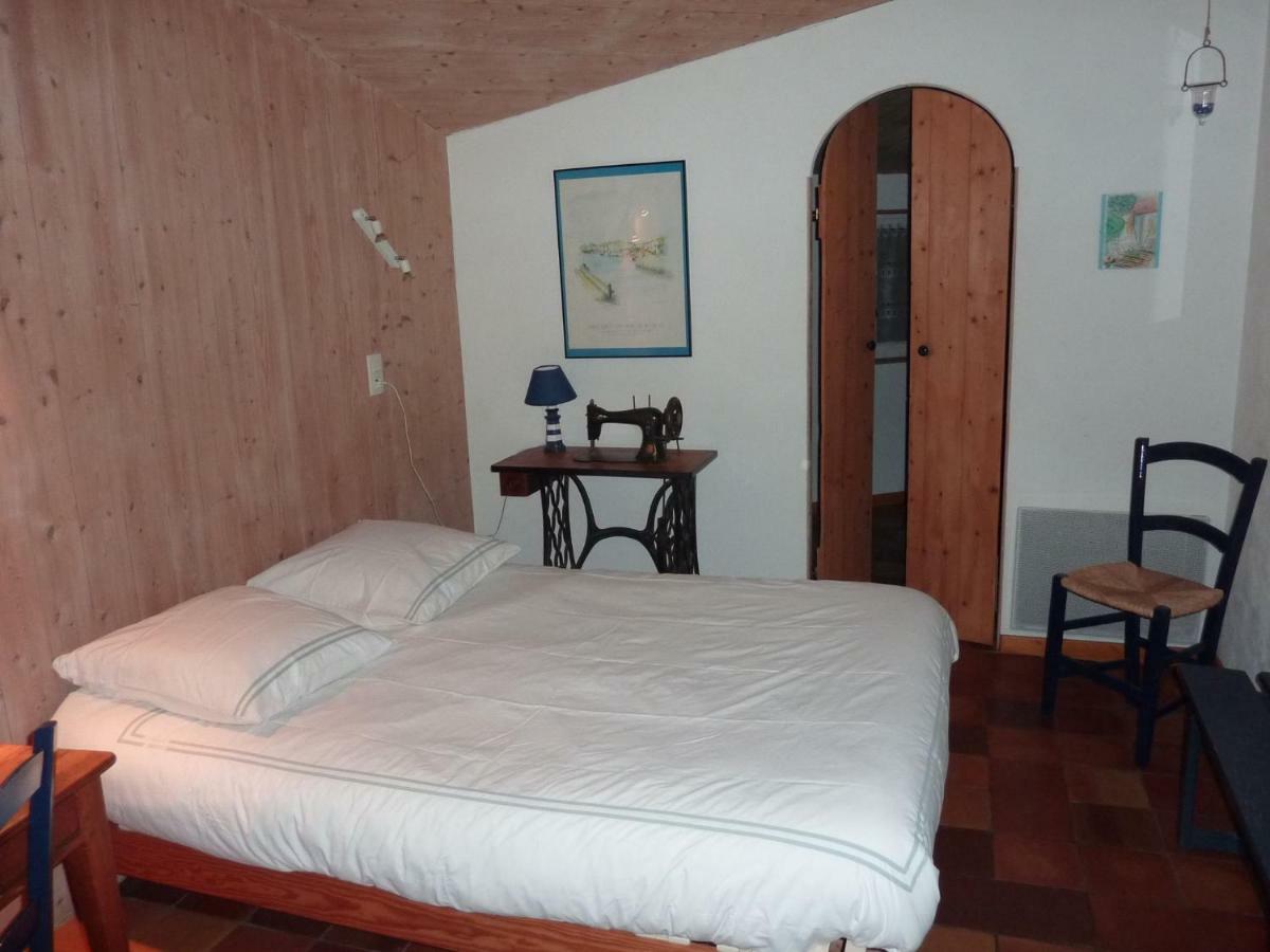 Les Chenes Bleus Bed & Breakfast Sainte-Marie-de-Ré Dış mekan fotoğraf